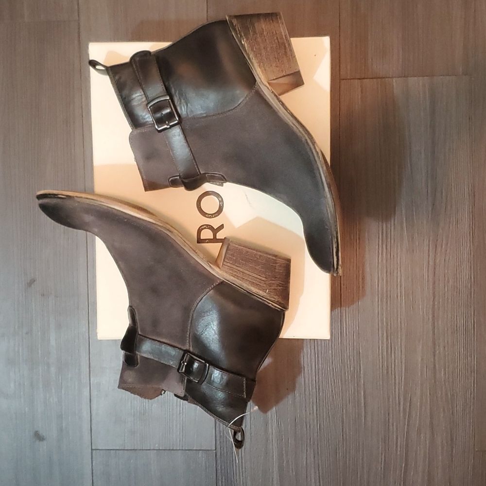 ROAN by Bed Stu Uma Gray White Block Heel Leather Booties